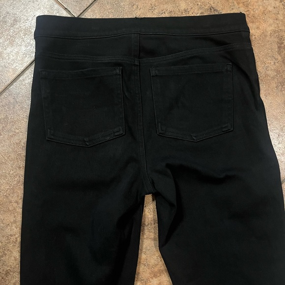 SPANX‎ black Jean-ish ankle leggings 
Size medium - Picture 9 of 9